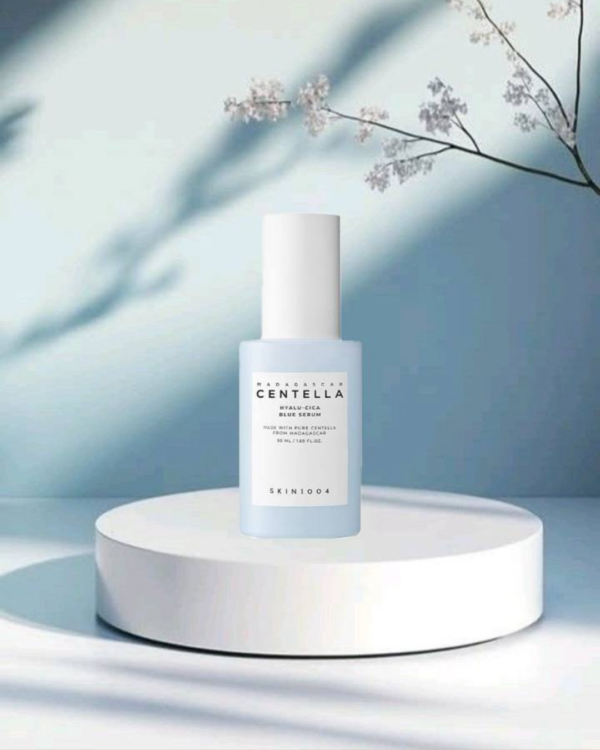 Madagascar Centella Hyalu-Cica Blue Serum